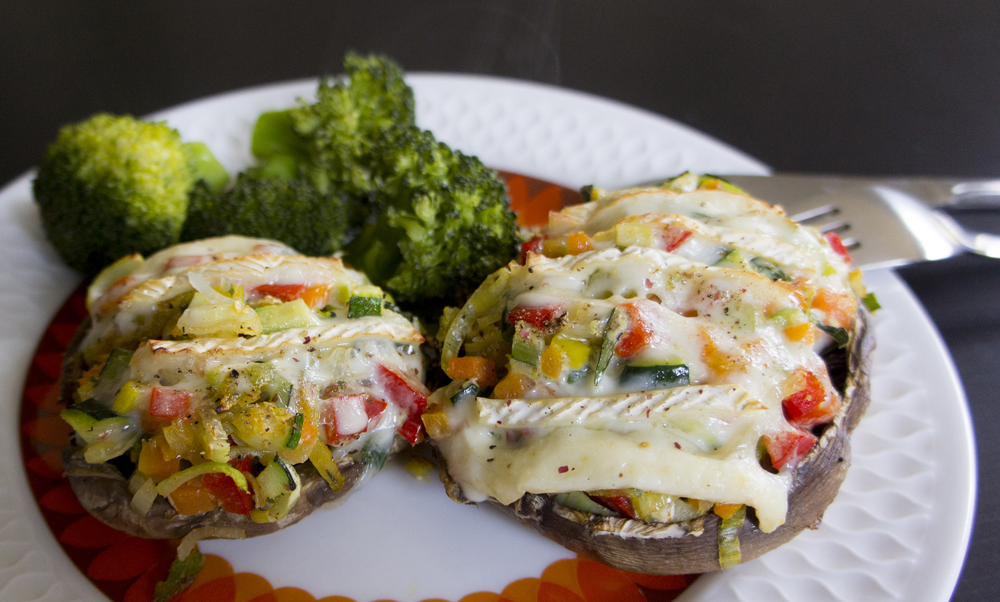 gefüllte Champignons mit Camembert gratiniert Rezept für 2 Personen ...