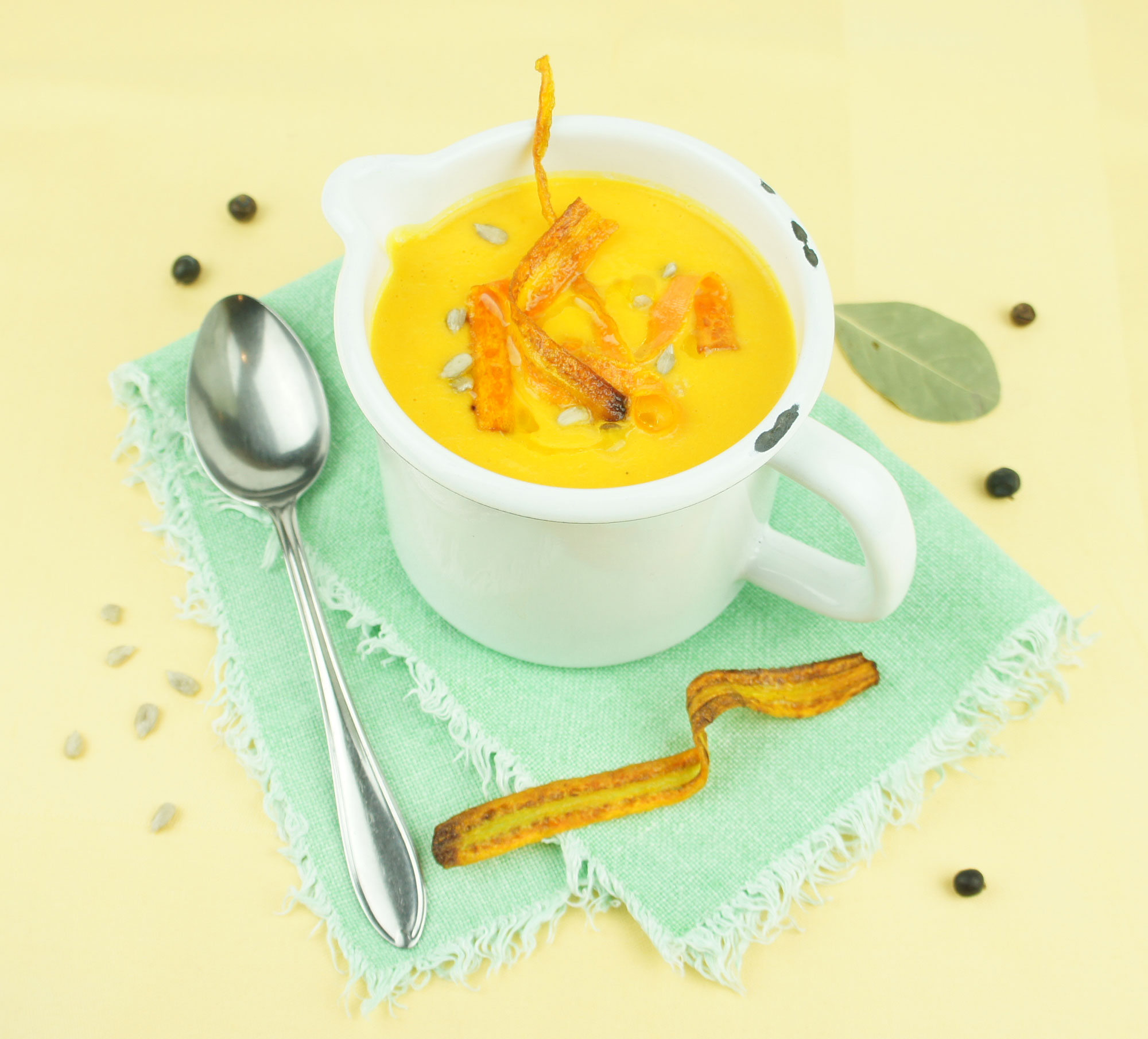 Karotten-Ingwer Suppe mit Karottenchips Rezept für 4 Personen | Keine ...