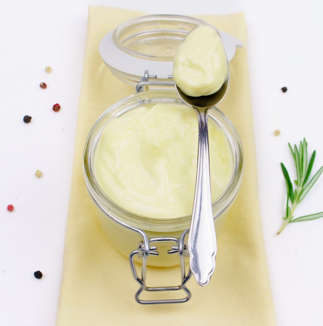 Mayonnaise selbstgemacht mit Olivenöl