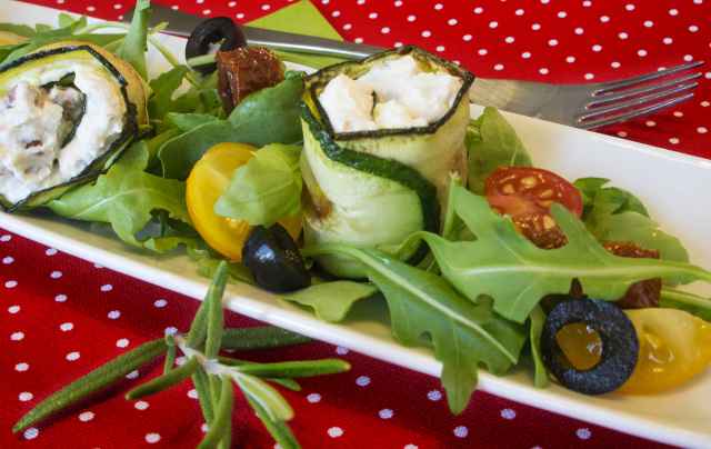 Zucchinirolle mit Mascarpone